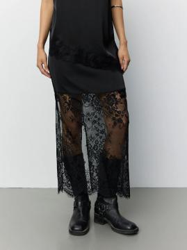 satenova-sukne-s-krajkou-sofie-schnoor_11854_38520.jpg