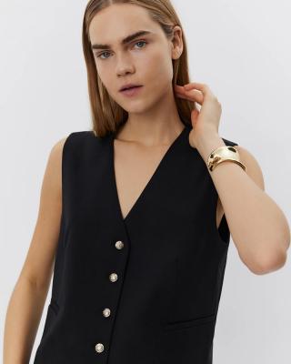 vesta SOFIE SCHNOOR